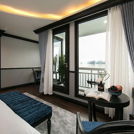 Lapinta Luxury Cruises Hotel Ha Long Bagian luar foto