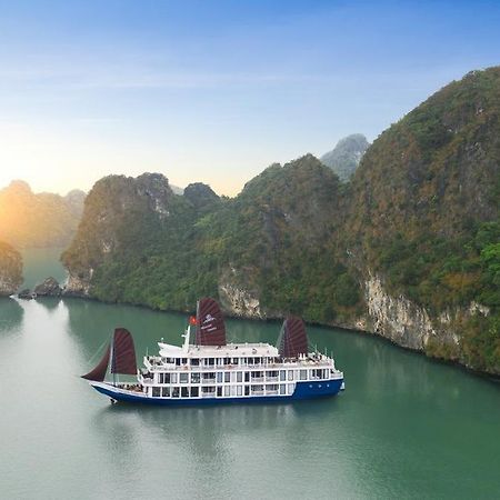 Lapinta Luxury Cruises Hotel Ha Long Bagian luar foto