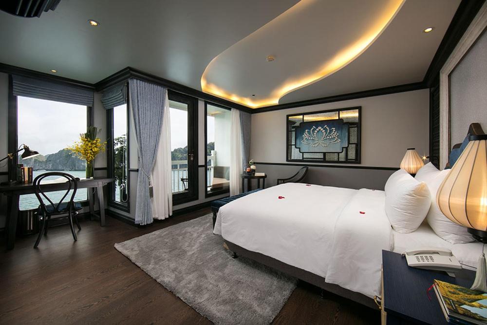 Lapinta Luxury Cruises Hotel Ha Long Bagian luar foto