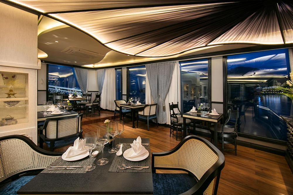 Lapinta Luxury Cruises Hotel Ha Long Bagian luar foto
